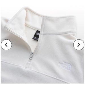 North face white fleece 1/4 zip up